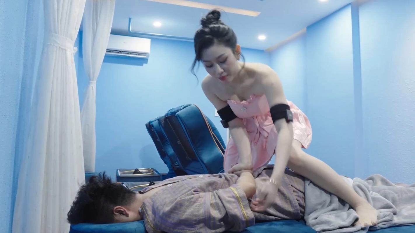 射入少妇亚洲区的相关介绍