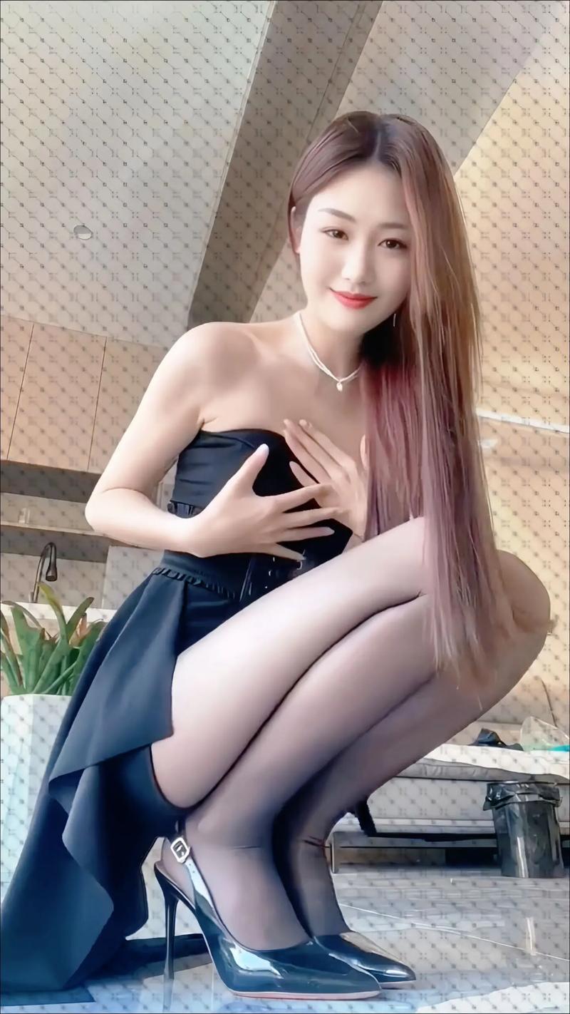 艹少妇av的相关介绍