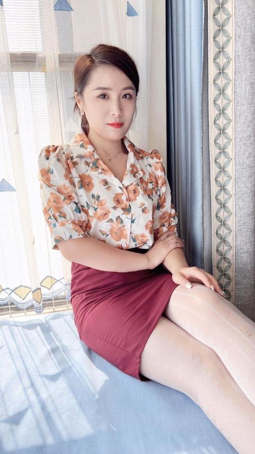 熟女人妻高潮的相关介绍