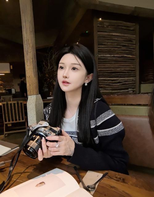 人人妻人人爽欧美一区二区三区的相关介绍