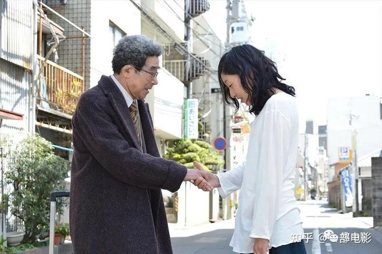 按摩熟女电影的相关介绍