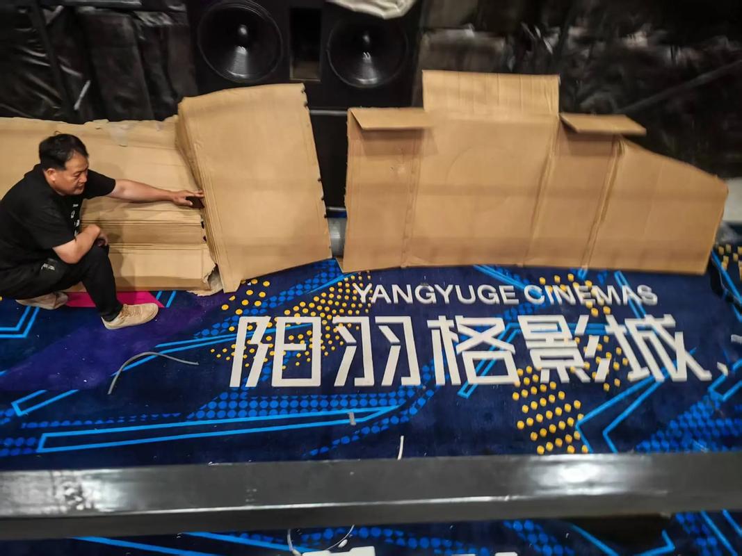 男女大尺度av的相关介绍