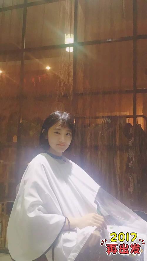 一边揉一边摸视频的相关介绍