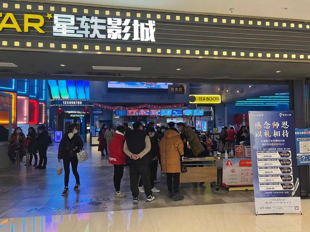 一边脱一边亲一边摸的相关介绍
