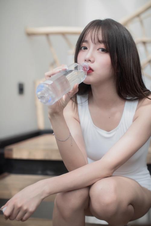 午夜按摩偷拍视频的相关介绍