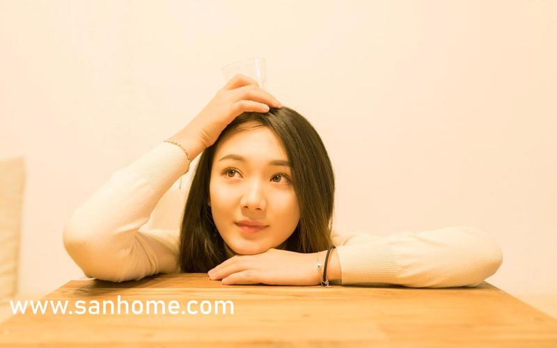 少妇黑丝av的相关介绍