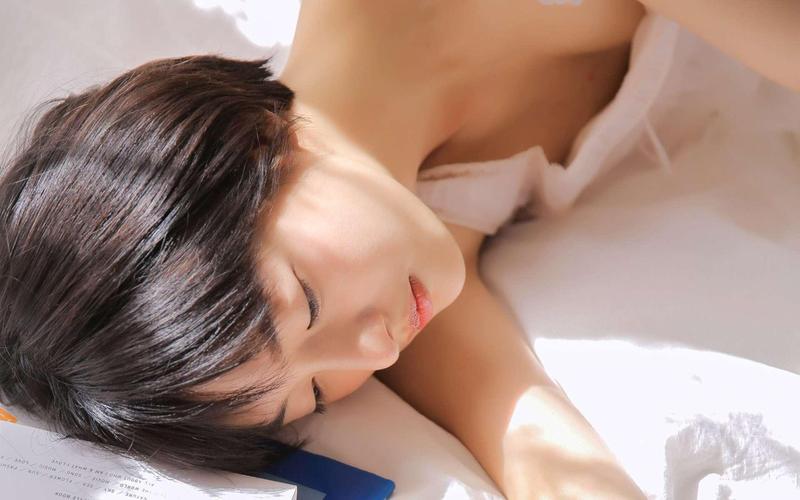 美女老师隐私操的相关介绍