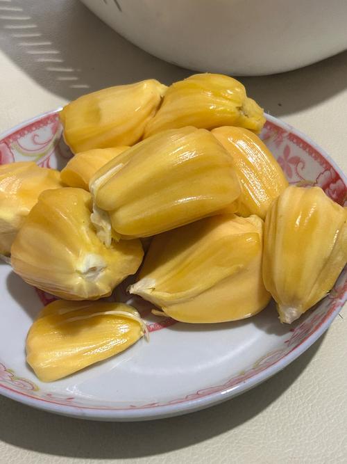 人妻少妇三级av黄的相关介绍