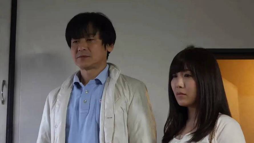 美女老师被爆操视频的相关介绍