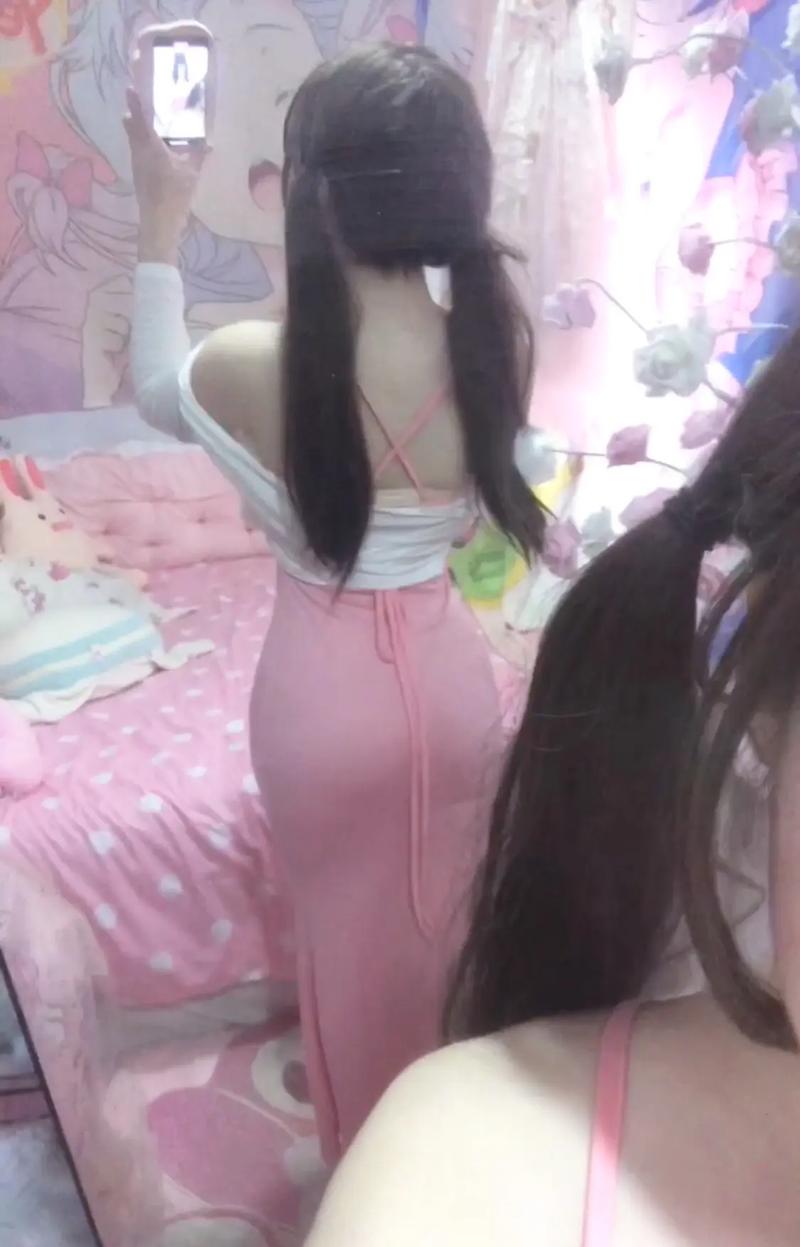 欧美裸体大尺度的相关介绍