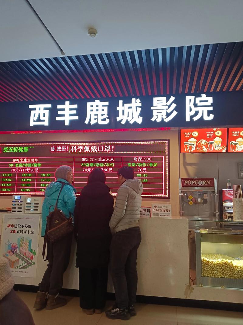 女性下面黄色分泌物是怎么回事的相关介绍