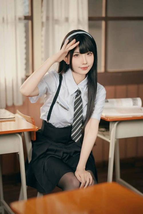 av黑丝美女在线观看的相关介绍