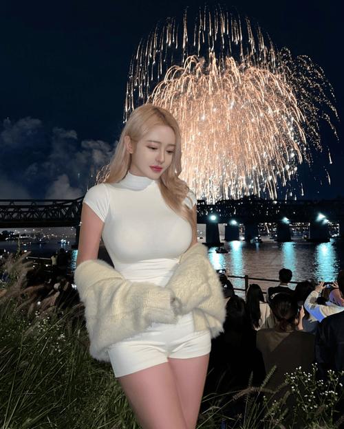 国语少妇激情互换av的相关介绍