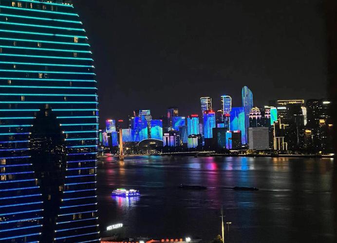 久碰精品少妇中文字幕av的相关介绍