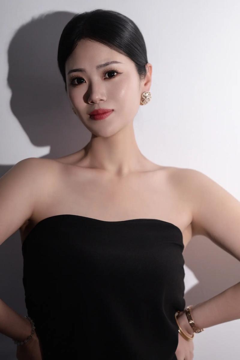 薇薇影院视频免费的相关介绍